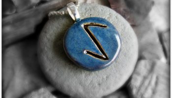Rune: Eihwaz