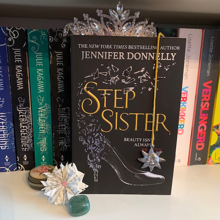 Stepsister Jennifer Donnelly Zon En Maan